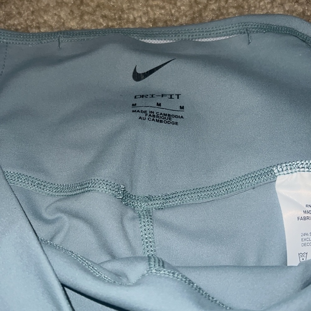 NWT! Nike leggings - Picture 3 of 3